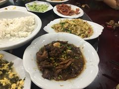 -桃花姐假日酒店·桃花潭土菜馆