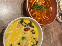-云海肴云南菜(浦江欢乐颂店)