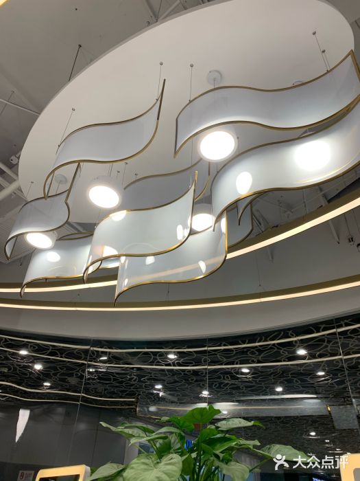MYYF SALON烫发染发图片