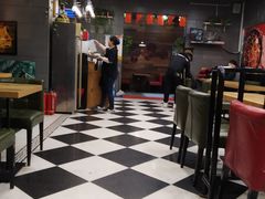 大堂-愉肴麻辣香锅(中山路店)