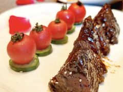 -新颐园本帮江浙菜·红烧猪手煨鲍鱼·红烧肉(顾村公园电台路店)