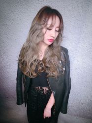 -SALON V