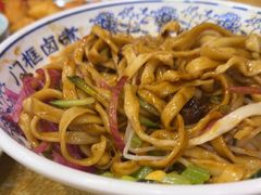 老北京炸酱面-门框胡同百年卤煮(新街口店)