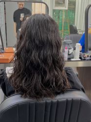 -诗悦发型SALON·圣罗兰店