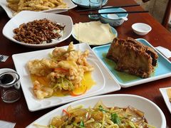 -东北风味思缘食府(对湖路店)