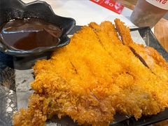 馋嘴炸猪排-馋三尺蟹粉小笼(人民广场店)