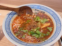 -魔都三兄弟酸辣粉·蘸卤炸串(虹桥万科店)