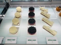 -潮一不贰·法式甜品·生日蛋糕·西式简餐(外滩店)