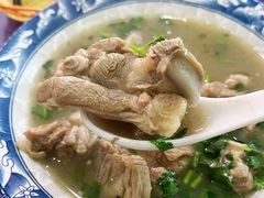 -穆豪麦蒸碗羊羔肉