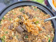 -连鹭海鲜·海肠捞饭·海胆饭(星海店)