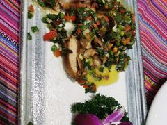 -香巴拉云南餐厅(华莱坞店)