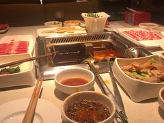 -海底捞火锅鲜切牛肉主题店(长寿路店)