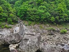 -燕子河大峡谷天坑仙境