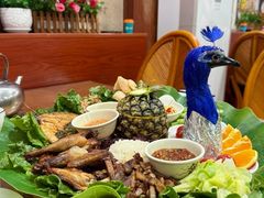 -沐毫傣泐云南菜孔雀宴•手抓饭傣味烧烤(曼听公园店)