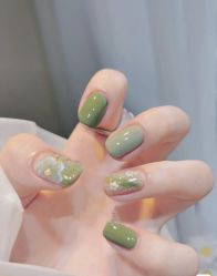 -孔雀手美甲美睫护理