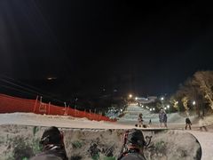-庙香山滑雪场