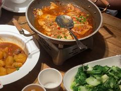 -爱碗亭·鲜炒湖南菜(壹城中心店)