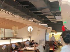 大堂-左庭右院鲜牛肉火锅(浦江欢乐颂店)