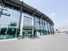 -成都中升之星奔驰4S店