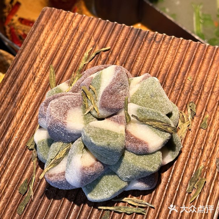 三出山火锅的性价比也超高！价格实惠，份量十足