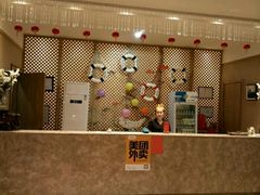 -老街坊美食汇(玉兰大街店)
