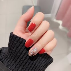-手牵手美甲