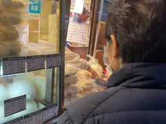 -白玉兰食品(汇联商厦店)