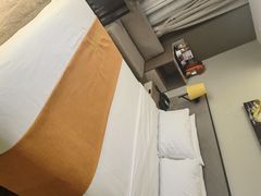 -如家精选酒店(上海张江广兰路地铁站店)