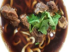 -清真吴记门钉肉饼·喜多利