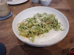 -ROAST coffee & eatery