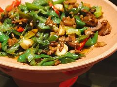 小炒黄牛肉-沙龙宴(夷陵广场店)