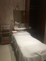 -成都伊贝丝美容美胸SPA会所