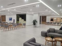 -小鹏汽车上海吴中路销售服务中心