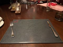 -恰餐厅及酒吧 CHAR Bar & Grill (北京丽都皇冠假日店)