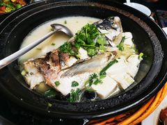 老南京砂锅鱼头汤-馨方园食府·市井老南京菜