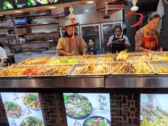 -八一路好吃街(雨田商务大厦店)