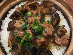 冬菇滑鸡煲仔饭-正德顺順德雙皮奶(中信店)