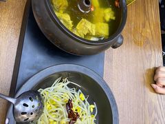 -云海肴·汽锅鸡·云南菜(天山百盛优客店)