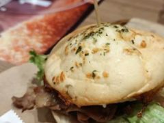 -必胜客(WOW中央公园店)