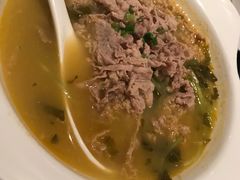 酸汤肥牛-鹿港小镇(悠唐店)