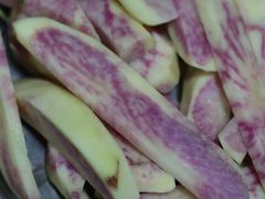 花土豆-钰洁腊排骨火锅