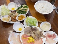 -桥香园云南过桥米线(金马碧鸡店)