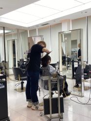 -CUT CUT Hair Salon