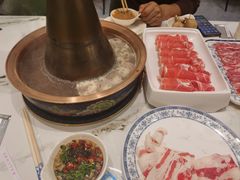 -楼外楼大刀肉传统火锅居(博学路店)