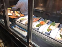 面包甜点陈列柜-深圳四季酒店·馥自助餐厅