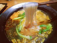 -八月美食小馆(银泰城总店)