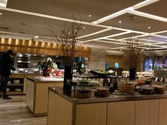 自助取餐区-北京王府井希尔顿酒店·万斯阁西餐厅