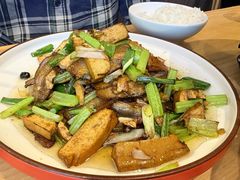 -浪李白·川小馆·跷脚牛肉(世纪汇店)