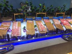 -锤头鲨毛肚海鲜烤肉自助餐厅(国购广场店)