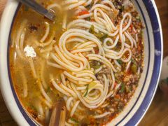 -云阿蛮云南生烫牛肉米线(奉贤路店)